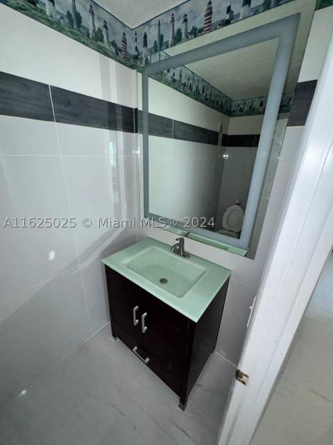 14840 Naranja Lakes Blvd C4D, Homestead FL - photo 13 of 17