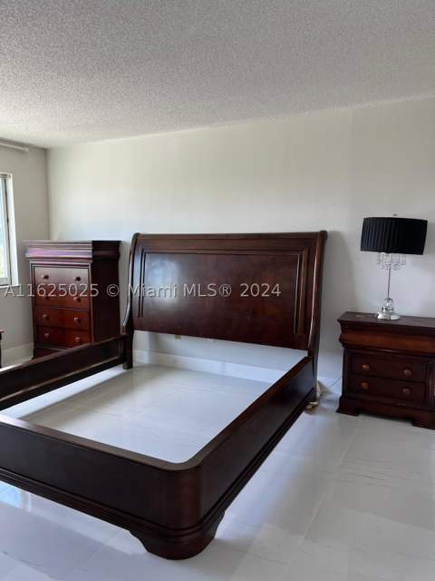 14840 Naranja Lakes Blvd C4D, Homestead FL - photo 7 of 17