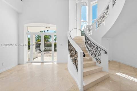 369 N Hibiscus Dr, Miami Beach FL - photo 12 of 22