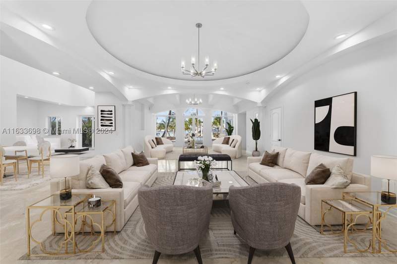 9 bedroom SingleFamilyResidence at 369 N Hibiscus Dr, Hibiscus Island, Miami Beach — photo 3