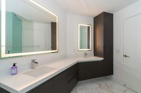 851 NE 1st Ave 1710, Miami FL - photo 17 of 26