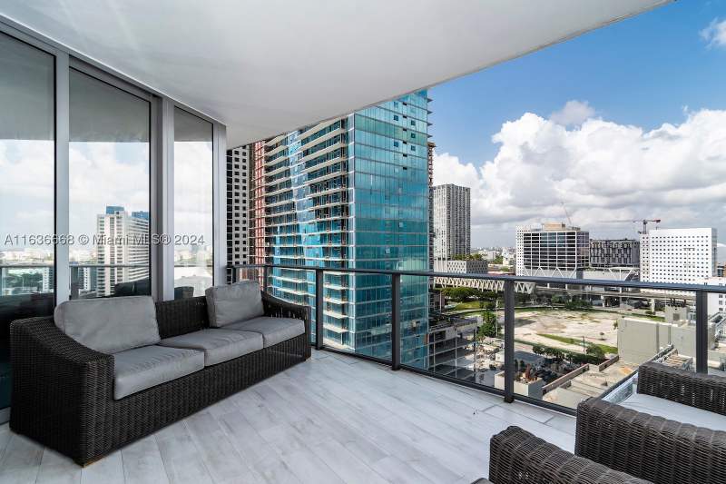 1 bedroom Condominium at 851 NE 1st Ave 1710, Paramount Miami Worldcent, Miami — photo 3
