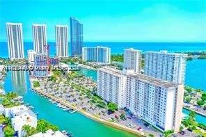 400 Kings Point Dr 320, Sunny Isles Beach FL - photo 15 of 41