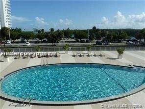 400 Kings Point Dr 320, Sunny Isles Beach FL - photo 18 of 41
