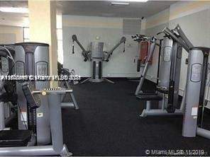 400 Kings Point Dr 320, Sunny Isles Beach FL - photo 21 of 41