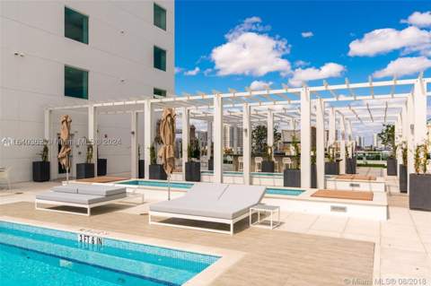 400 Sunny Isles Blvd 1019, Sunny Isles Beach FL - photo 21 of 32