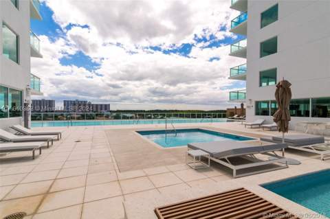 400 Sunny Isles Blvd 1019, Sunny Isles Beach FL - photo 23 of 32