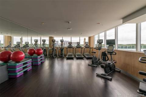 400 Sunny Isles Blvd 1019, Sunny Isles Beach FL - photo 24 of 32