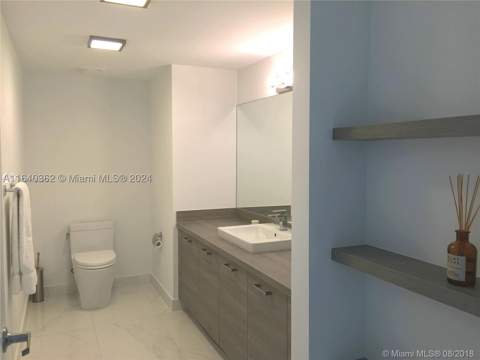 400 Sunny Isles Blvd 1019, Sunny Isles Beach FL - photo 6 of 32