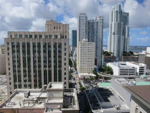 151 SE 1 St 1902, Miami FL - photo 12 of 21