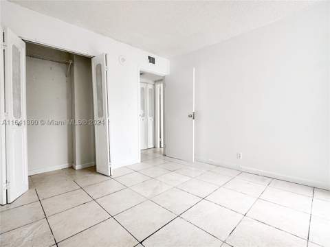 17021 N Bay Rd 915, Sunny Isles Beach FL - photo 15 of 21