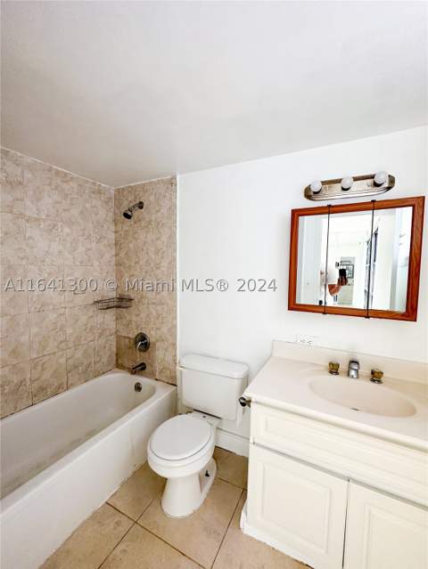 17021 N Bay Rd 915, Sunny Isles Beach FL - photo 16 of 21
