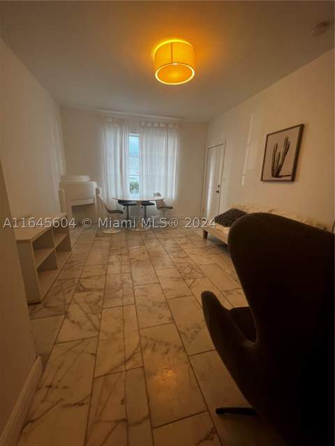 920 Jefferson Ave 3, Miami Beach FL - photo 7 of 12