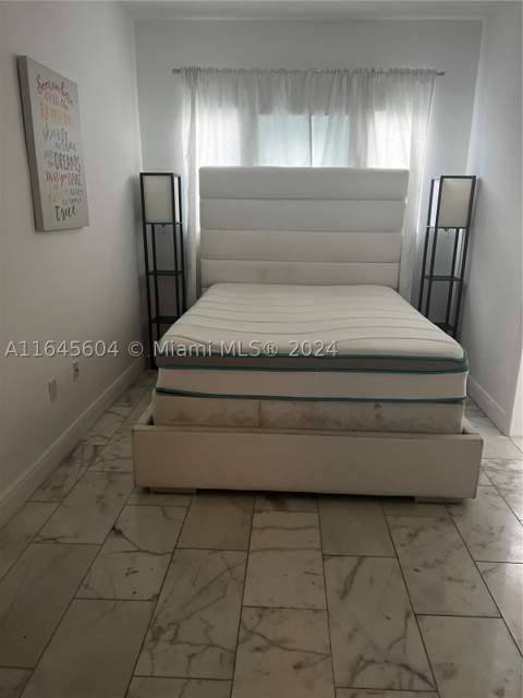 920 Jefferson Ave 3, Miami Beach FL - photo 8 of 12