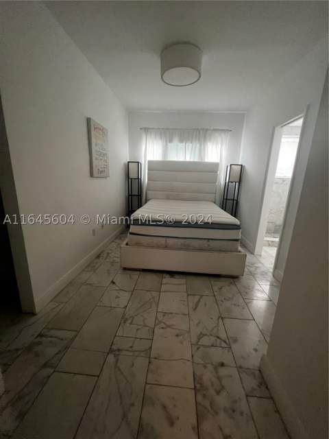 920 Jefferson Ave 3, Miami Beach FL - photo 9 of 12