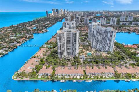 21200 Point Pl 1204, Aventura FL - photo 9 of 82