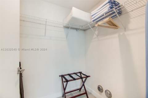 3900 Biscayne Blvd N-917, Miami FL - photo 12 of 34