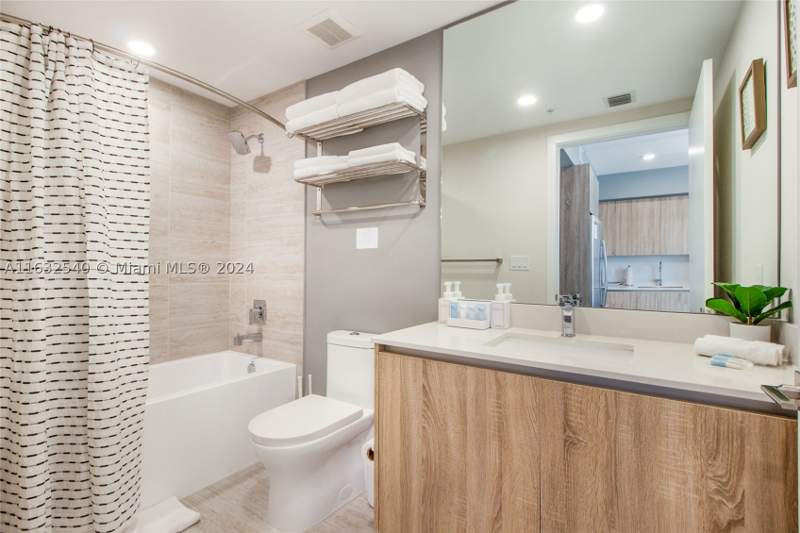 0 bedroom Condominium at 3900 Biscayne Blvd N-917, Quadro Condo, Miami — photo 3