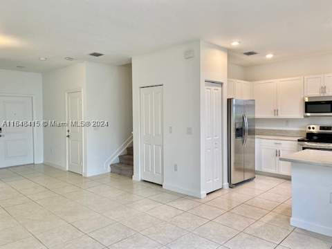 20626 NE 5th Pl 20626, Miami FL - photo 10 of 34
