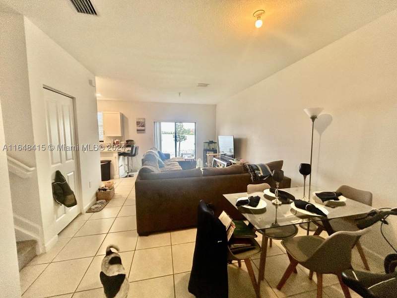 3 bedroom Townhouse at 20626 NE 5th Pl 20626, Paseos At Via Ventura, Miami — photo 4