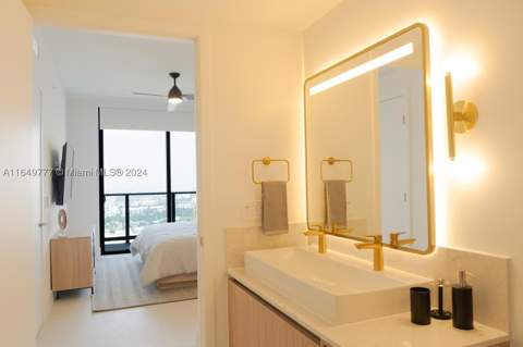601 NE 1 Ave 4704, Miami FL - photo 19 of 43