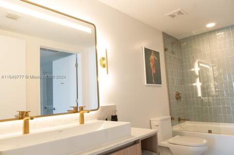 601 NE 1 Ave 4704, Miami FL - photo 21 of 43