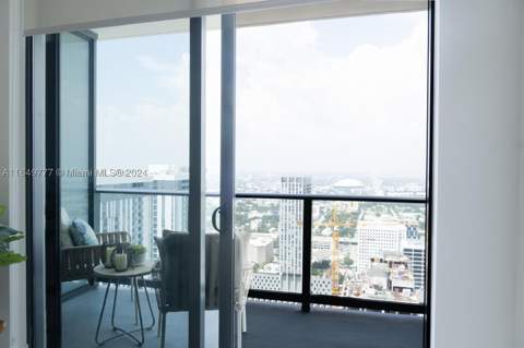 601 NE 1 Ave 4704, Miami FL - photo 24 of 43