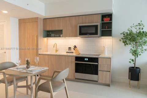 601 NE 1 Ave 4704, Miami FL - photo 6 of 43