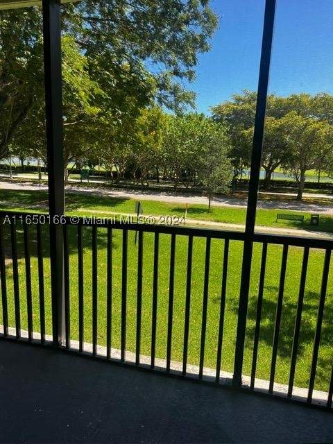 1 bedroom Condominium at 3475 N Country Club Dr 204, Ensenada Condo Bldg E-I, Aventura — photo 4
