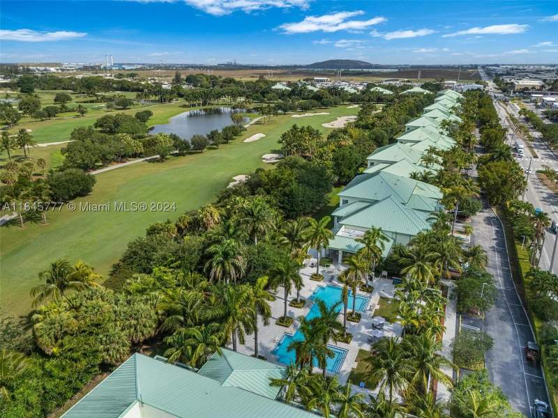 1 bedroom Condominium at 5300 NW 87th Ave 1308, The Blue A Resort Hotel C, Doral — photo 4