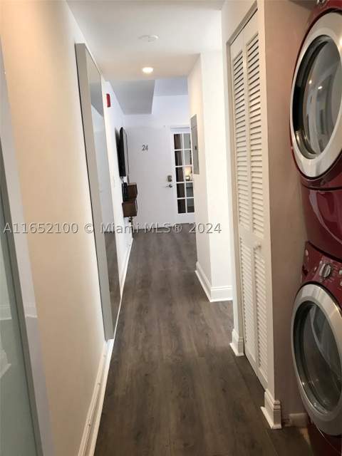 2615 Collins Ave 24, Miami Beach FL - photo 8 of 9