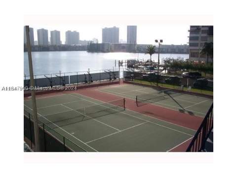 2750 NE 183rd St 707, Aventura FL - photo 7 of 8