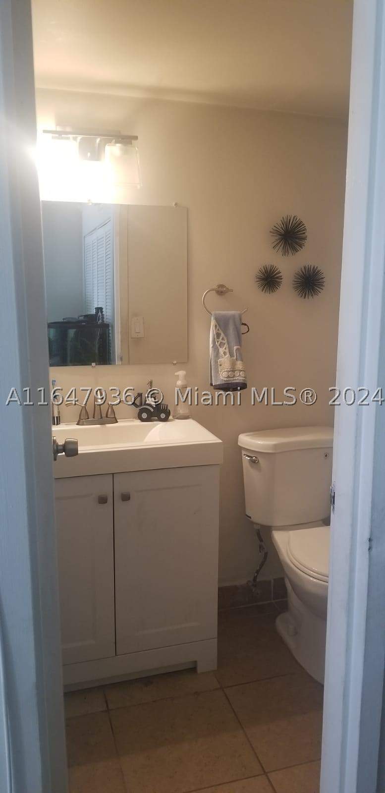 1 bedroom Condominium at 17021 N Bay Rd 127, Plaza Of Americas Condo P, Sunny Isles Beach — photo 2