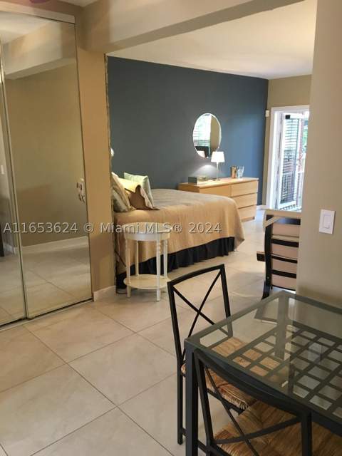 1228 Pennsylvania Ave 2, Miami Beach FL - photo 6 of 9