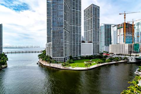 300 Biscayne Blvd Way 902, Miami FL - photo 6 of 31