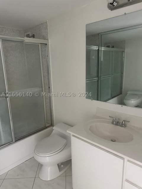 5555 Collins Ave 8Z, Miami Beach FL - photo 21 of 27