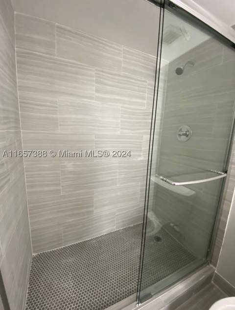 13499 Biscayne Blvd 1507, North Miami FL - photo 10 of 32