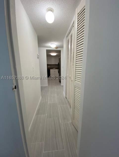 13499 Biscayne Blvd 1507, North Miami FL - photo 13 of 32