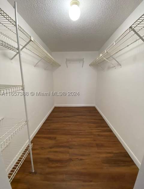 13499 Biscayne Blvd 1507, North Miami FL - photo 21 of 32