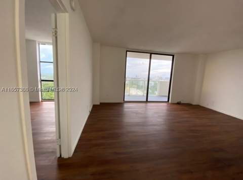13499 Biscayne Blvd 1507, North Miami FL - photo 24 of 32