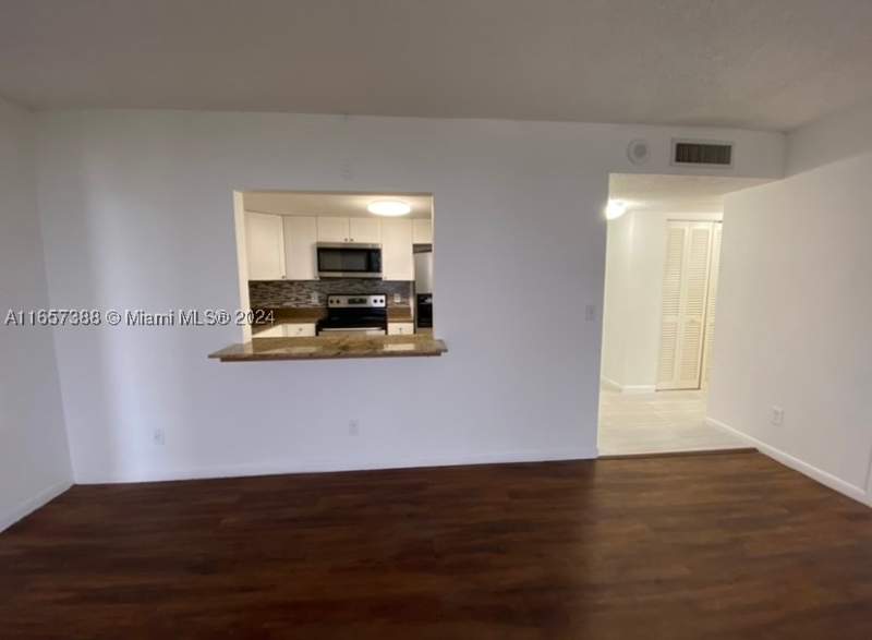2 bedroom Condominium at 13499 Biscayne Blvd 1507, Sailboat Cay Condo, North Miami — photo 4