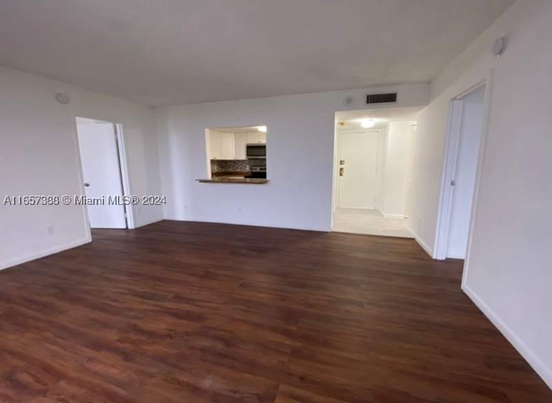 2 bedroom Condominium at 13499 Biscayne Blvd 1507, Sailboat Cay Condo, North Miami — photo 5