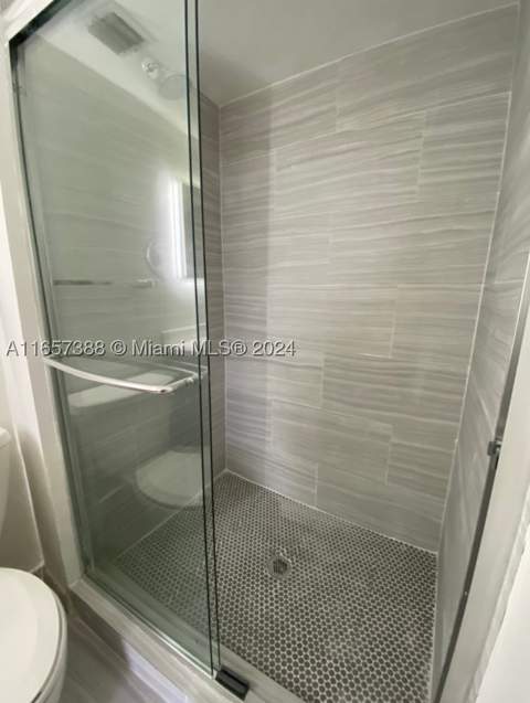 13499 Biscayne Blvd 1507, North Miami FL - photo 7 of 32