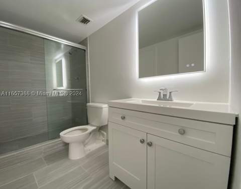 13499 Biscayne Blvd 1507, North Miami FL - photo 9 of 32