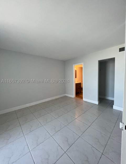 13499 Biscayne Blvd 1405, North Miami FL - photo 15 of 18