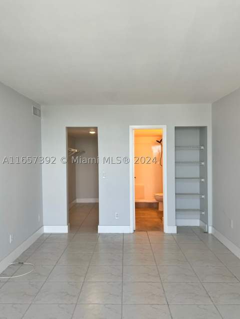 13499 Biscayne Blvd 1405, North Miami FL - photo 9 of 18