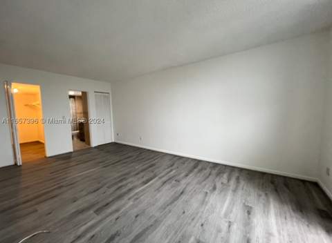13499 Biscayne Blvd 1205, North Miami FL - photo 14 of 32