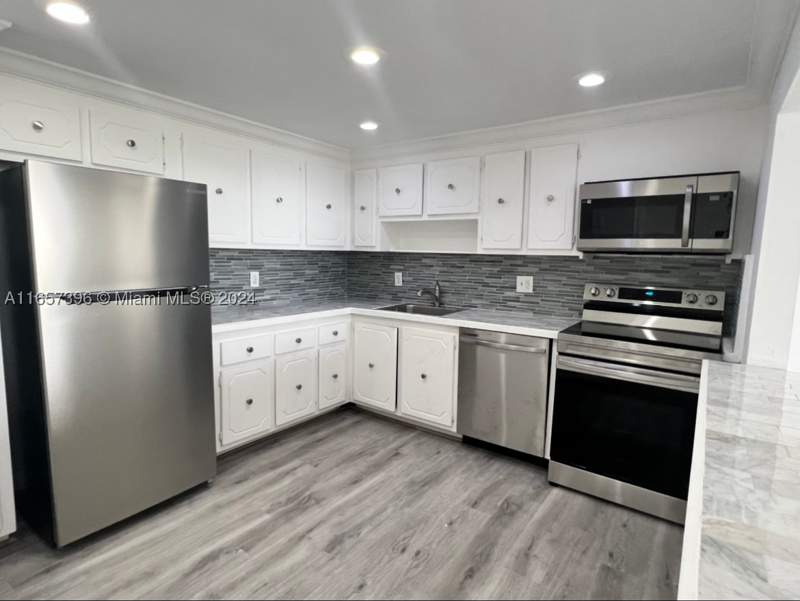 2 bedroom Condominium at 13499 Biscayne Blvd 1205, Sailboat Cay Condo, North Miami — photo 2