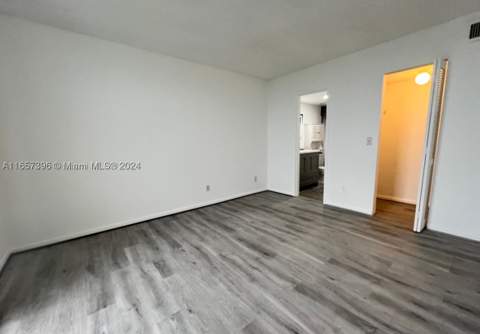 13499 Biscayne Blvd 1205, North Miami FL - photo 23 of 32