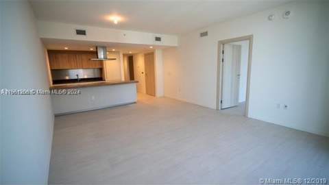 1000 Brickell Plz 4905, Miami FL - photo 10 of 32